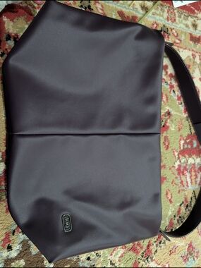 lug Women's Shoulder Bag in Deep Plum